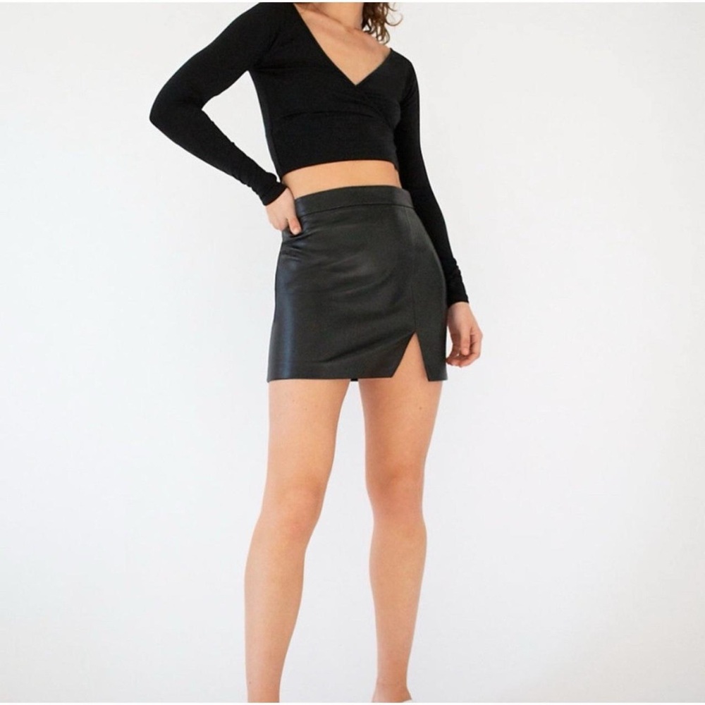 Aritzia Wilfred Patio Mini Skirt